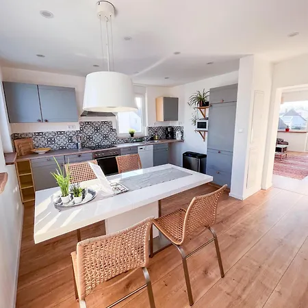 Helle Und Gemuetliche In